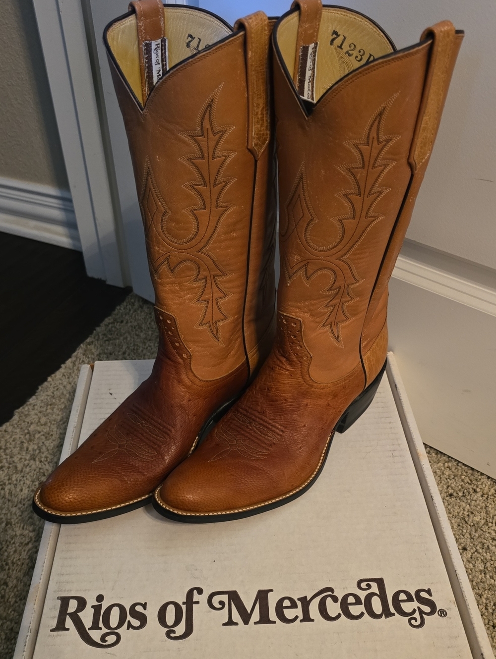 Vintage Rios of Mercedes Chestnut Brown Western Cowboy Boots Ostrich 9.5B